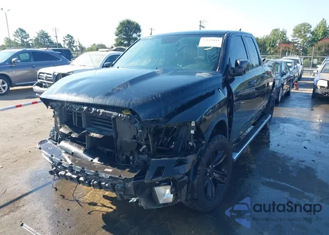 2017 Ram 1500 Night 4X4 6'4 Box z USA, uszkodzony, nr VIN 1C6RR7HT3HS705791